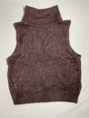 Jessica Simpson Y2K Style Fuzzy Brown Knit Turtleneck Tank